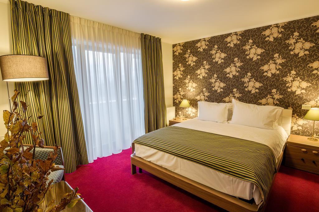 Hotel Boutique Belvedere Сіная Екстер'єр фото