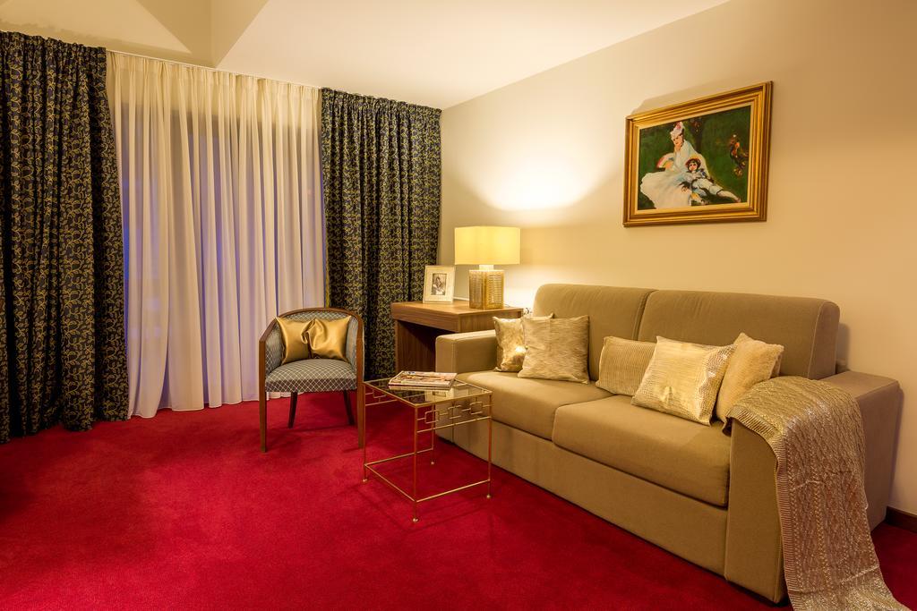 Hotel Boutique Belvedere Сіная Екстер'єр фото
