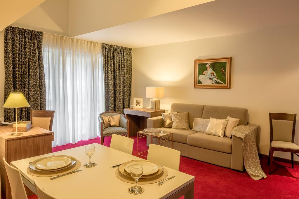 Hotel Boutique Belvedere Сіная Екстер'єр фото