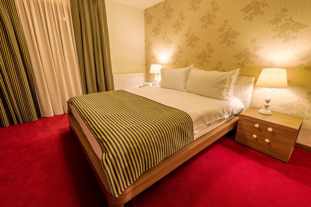 Hotel Boutique Belvedere Сіная Екстер'єр фото