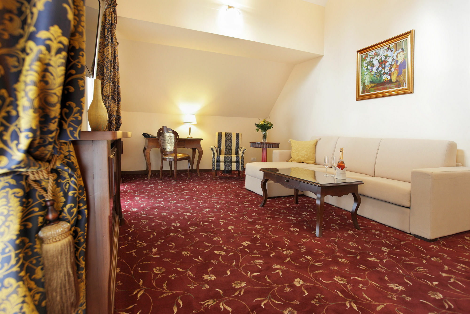 Hotel Boutique Belvedere Сіная Екстер'єр фото